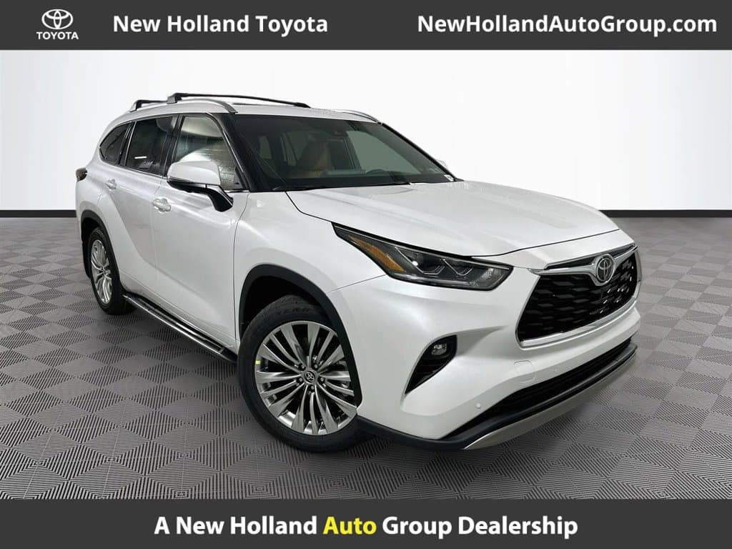 2026 Toyota Highlander Platinum — photo 1 of 55