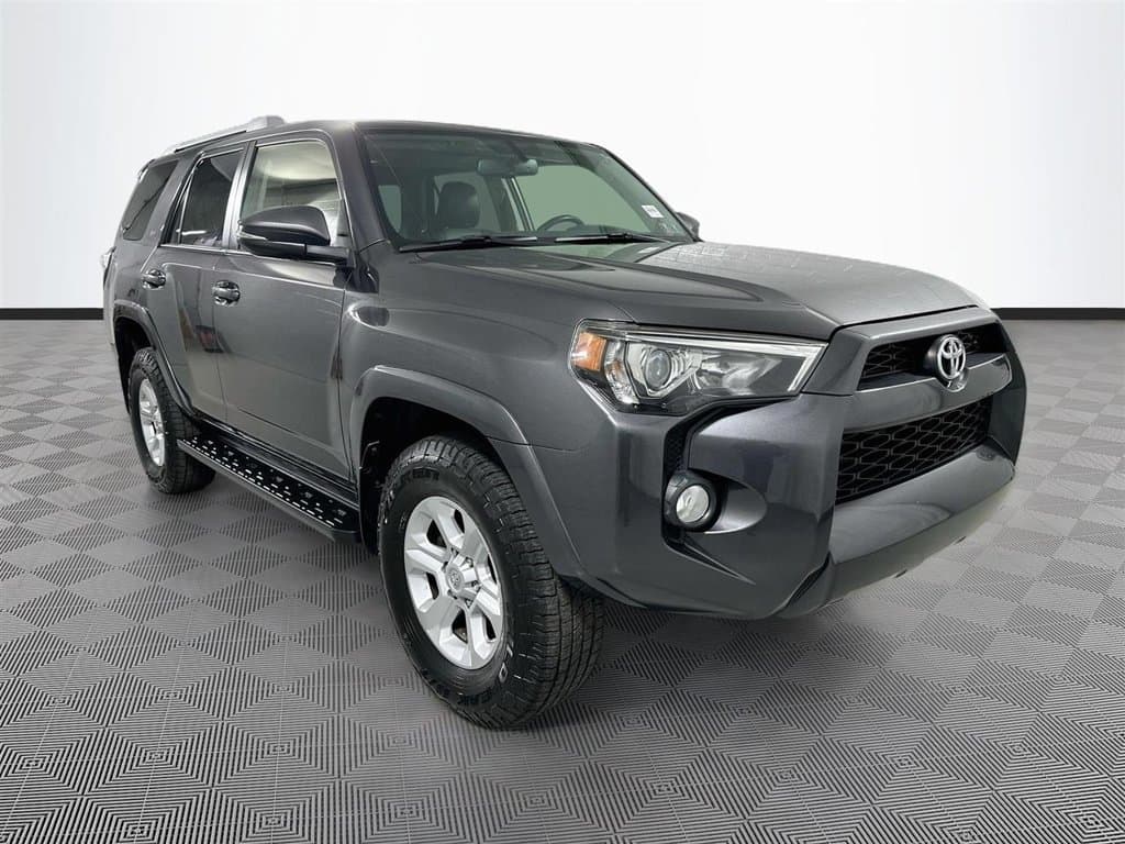 2018 Toyota 4Runner SR5 Premium — photo 1 of 34