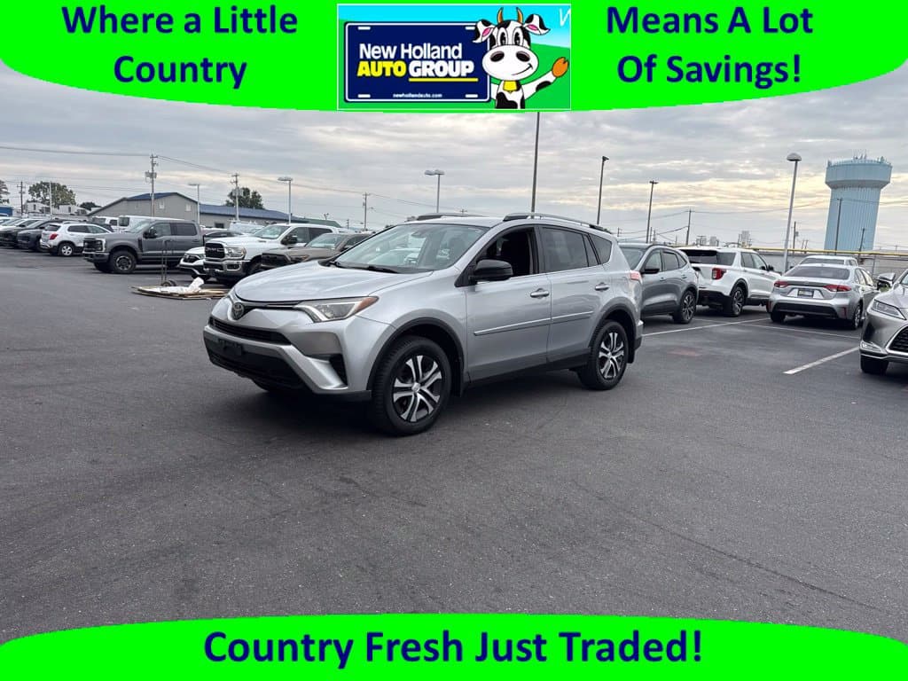 2017 Toyota RAV4 LE — photo 1 of 10