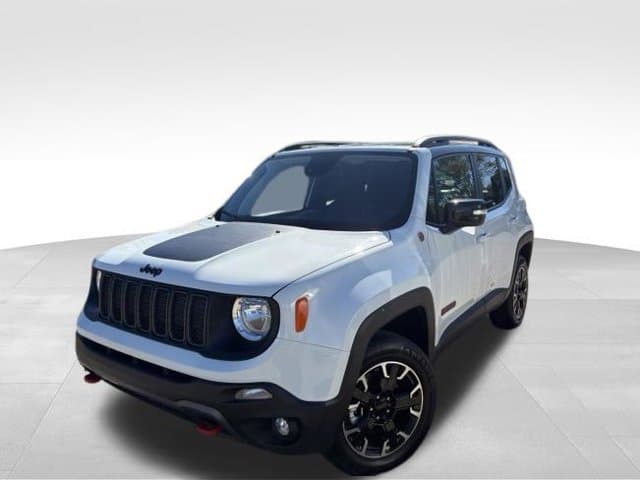 2023 Jeep Renegade Trailhawk — photo 1 of 37