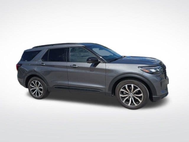 2026 Ford Explorer ST-Line — photo 1 of 19