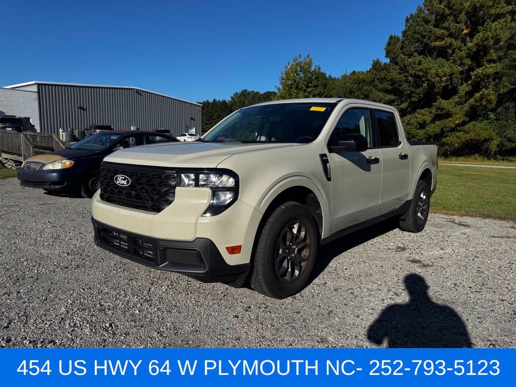 2025 Ford Maverick XLT — photo 1 of 4