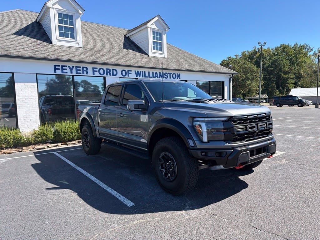 2025 Ford F-150 Raptor — photo 1 of 10