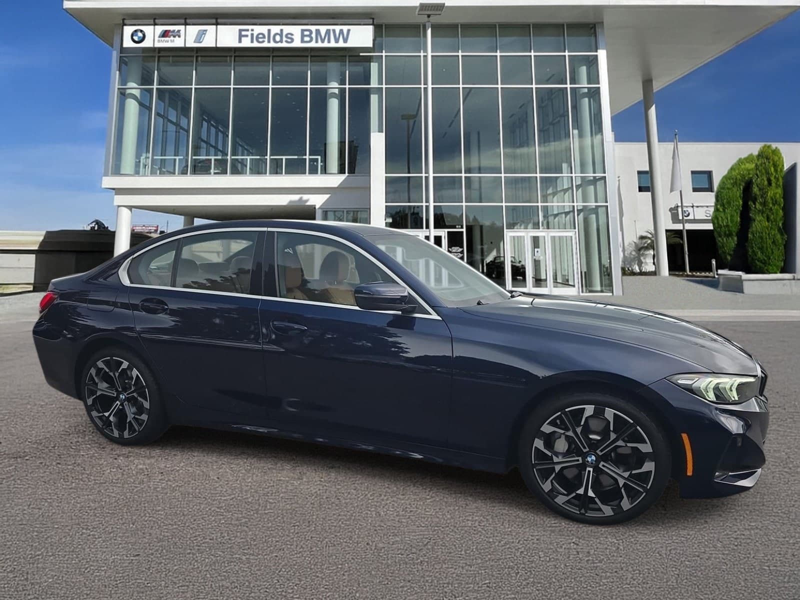2026 BMW 3 Series 330i — photo 1 of 25