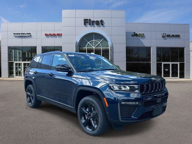 2027 Jeep Grand Cherokee Limited — photo 1 of 30