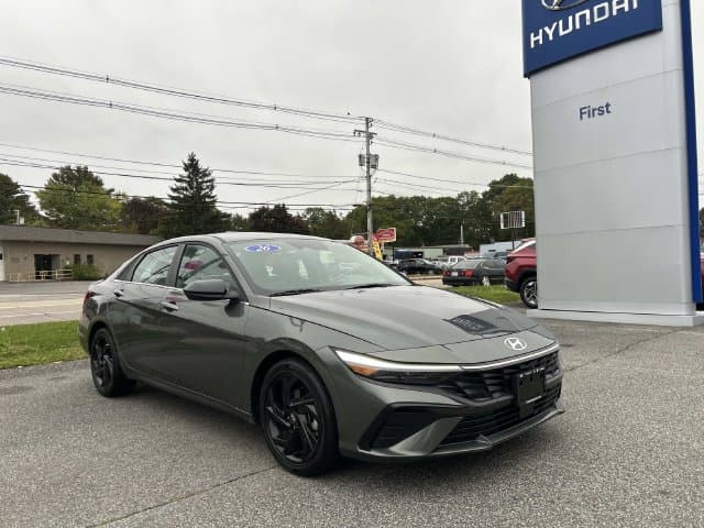 2026 Hyundai Elantra SEL Sport — photo 1 of 31