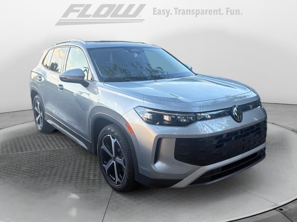 2026 Volkswagen Tiguan SE — photo 1 of 11