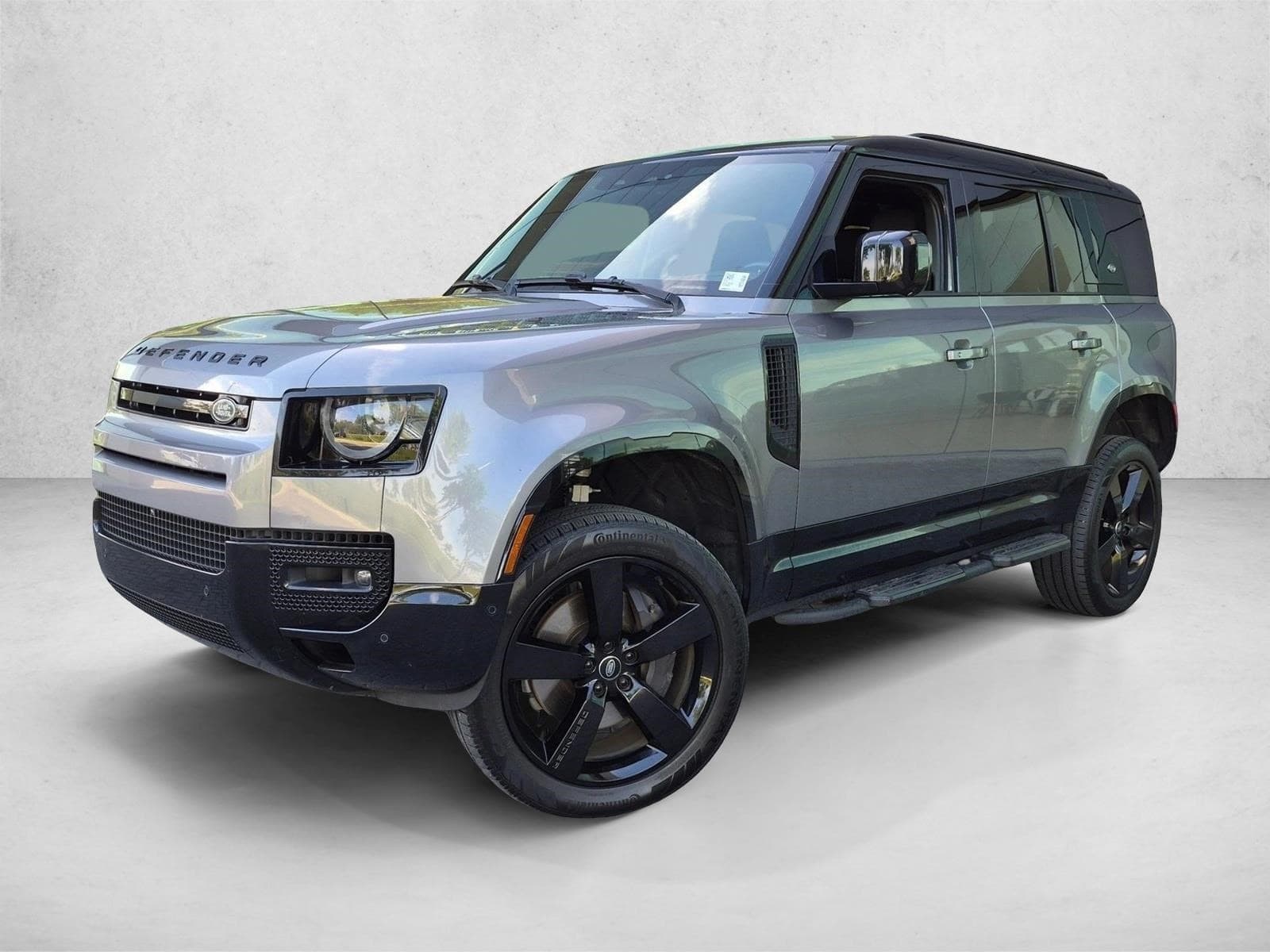2024 Land Rover Defender Base — photo 1 of 19