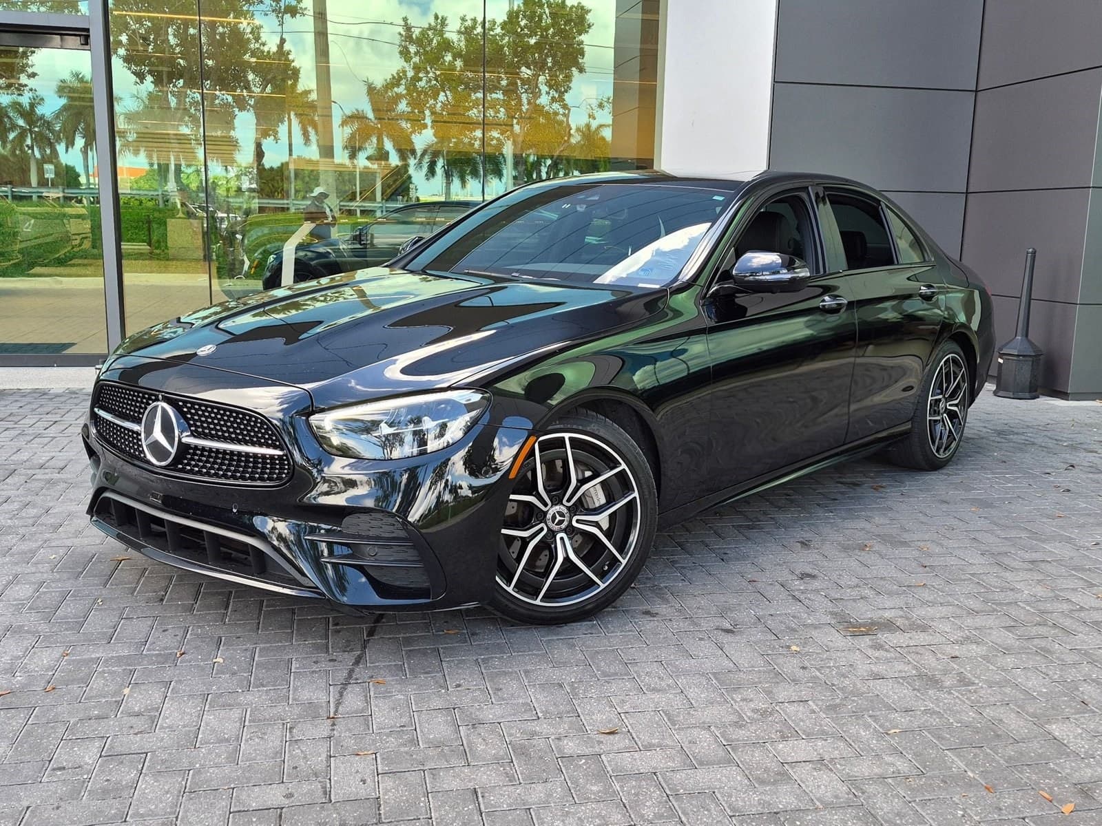 2022 Mercedes-Benz E-Class E 350 — photo 1 of 24