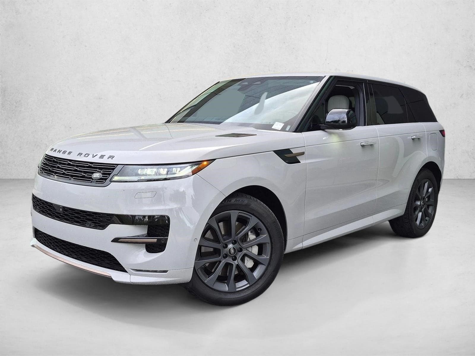 2025 Land Rover Range Rover Sport Dynamic SE — photo 1 of 22