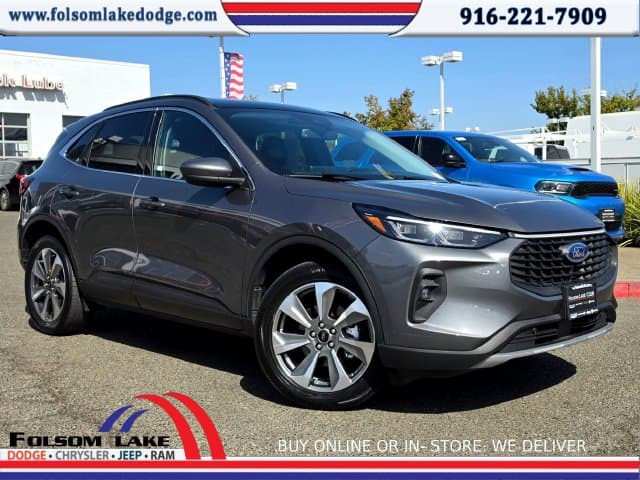 2025 Ford Escape Platinum — photo 1 of 30