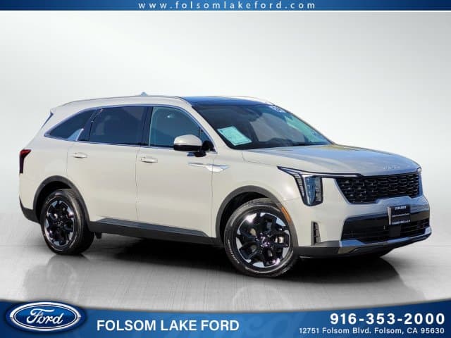 2024 Kia Sorento S — photo 1 of 30