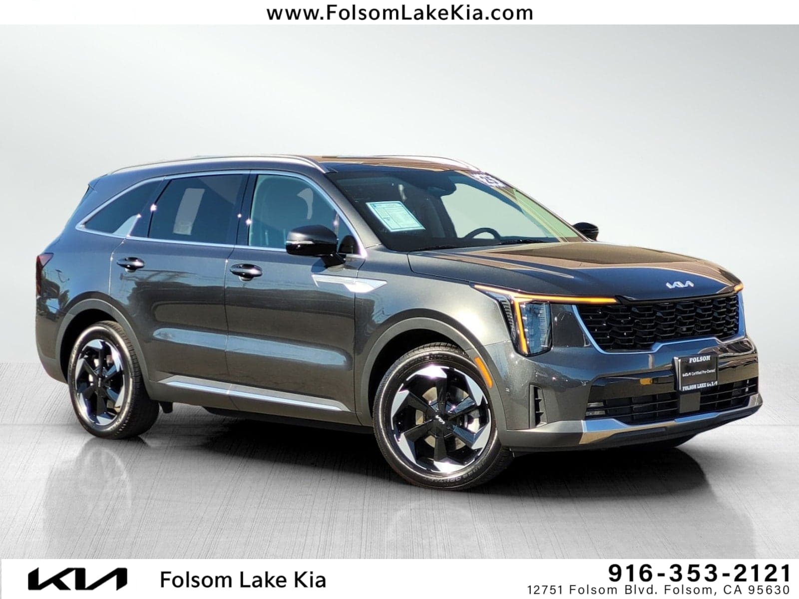 2025 Kia Sorento Hybrid EX — photo 1 of 30