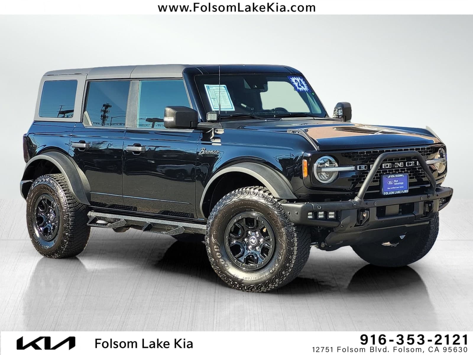 2024 Ford Bronco Wildtrak — photo 1 of 30