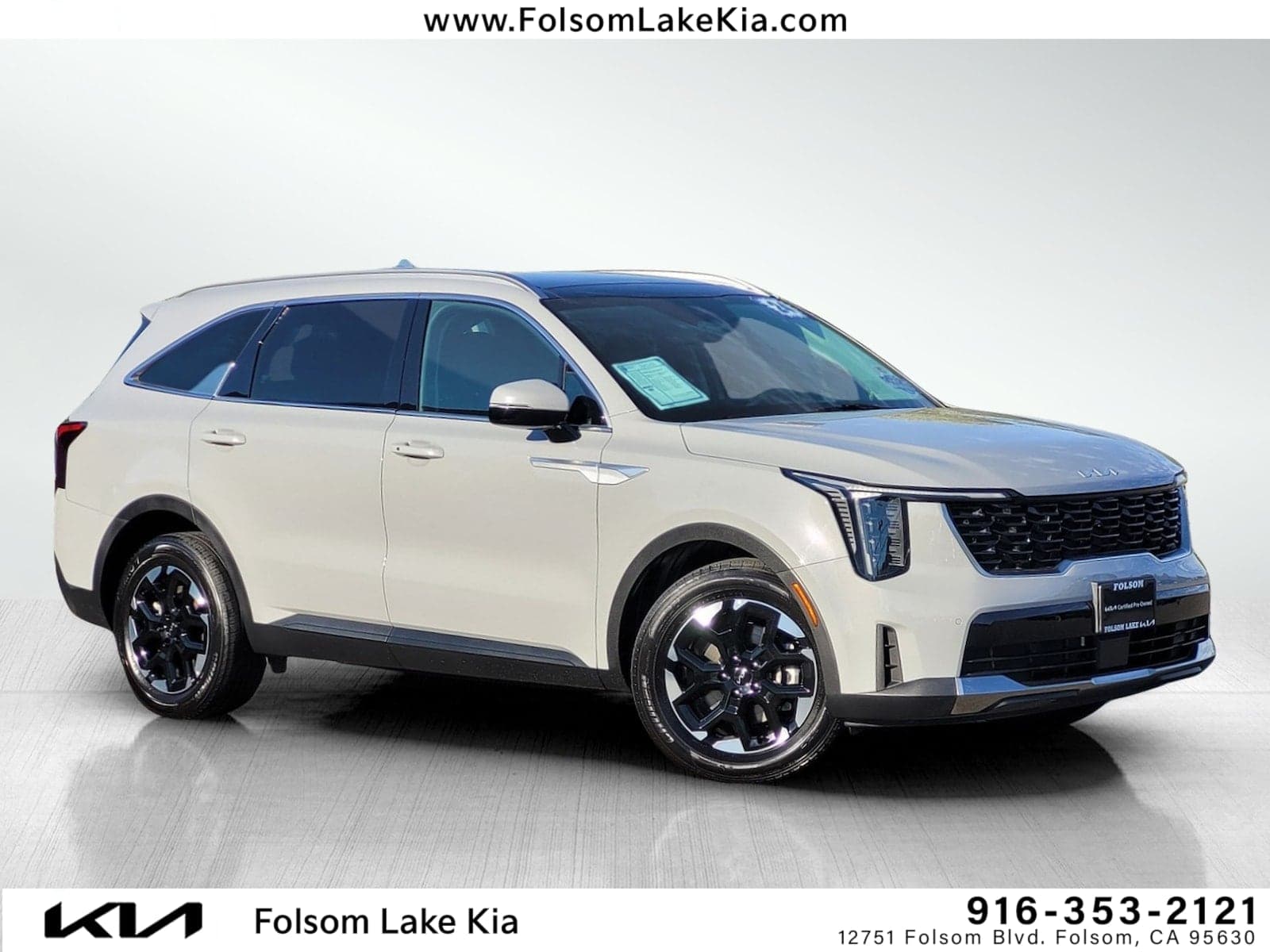 2024 Kia Sorento S — photo 1 of 30