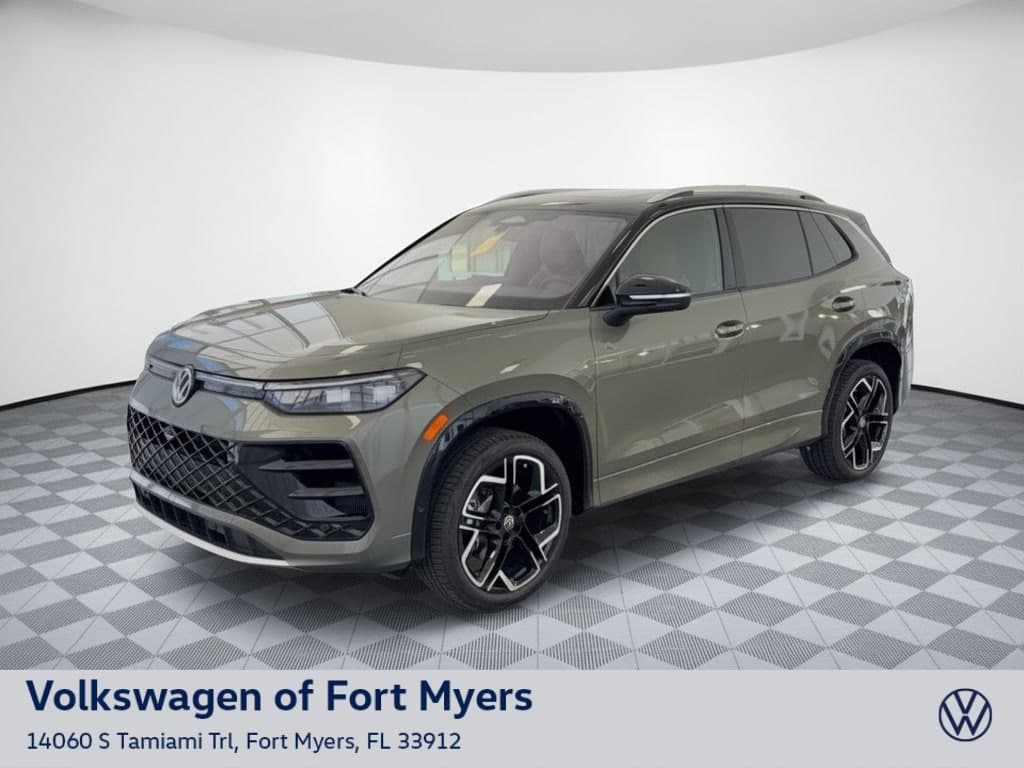2026 Volkswagen Tiguan SEL R-Line Turbo — photo 1 of 32
