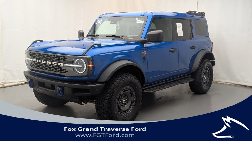 2025 Ford Bronco Badlands — photo 1 of 43