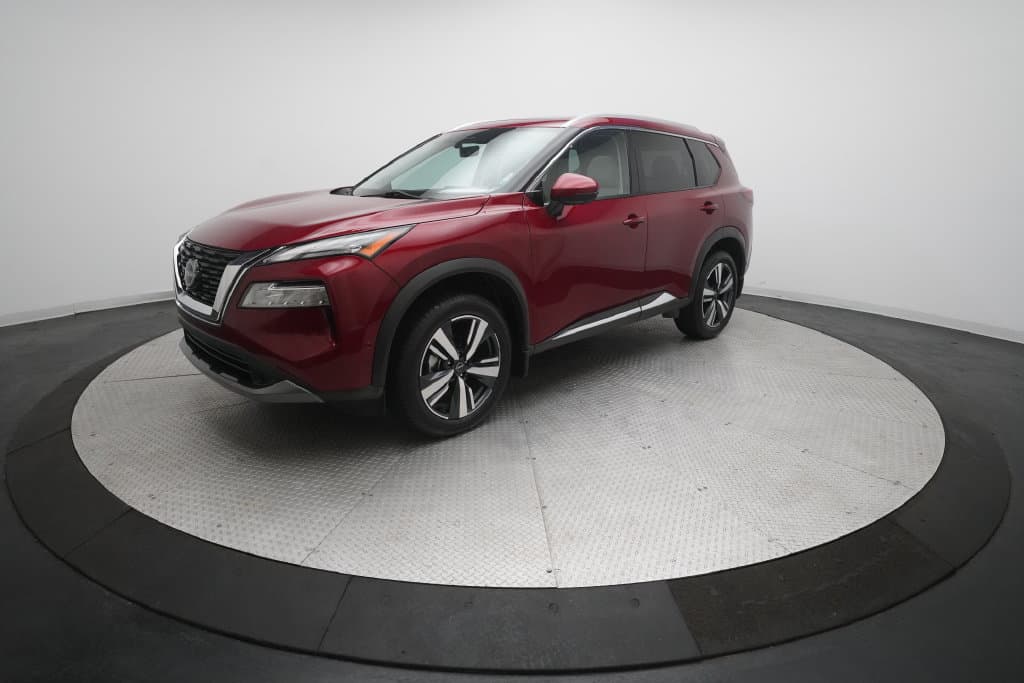 2023 Nissan Rogue SL — photo 1 of 38
