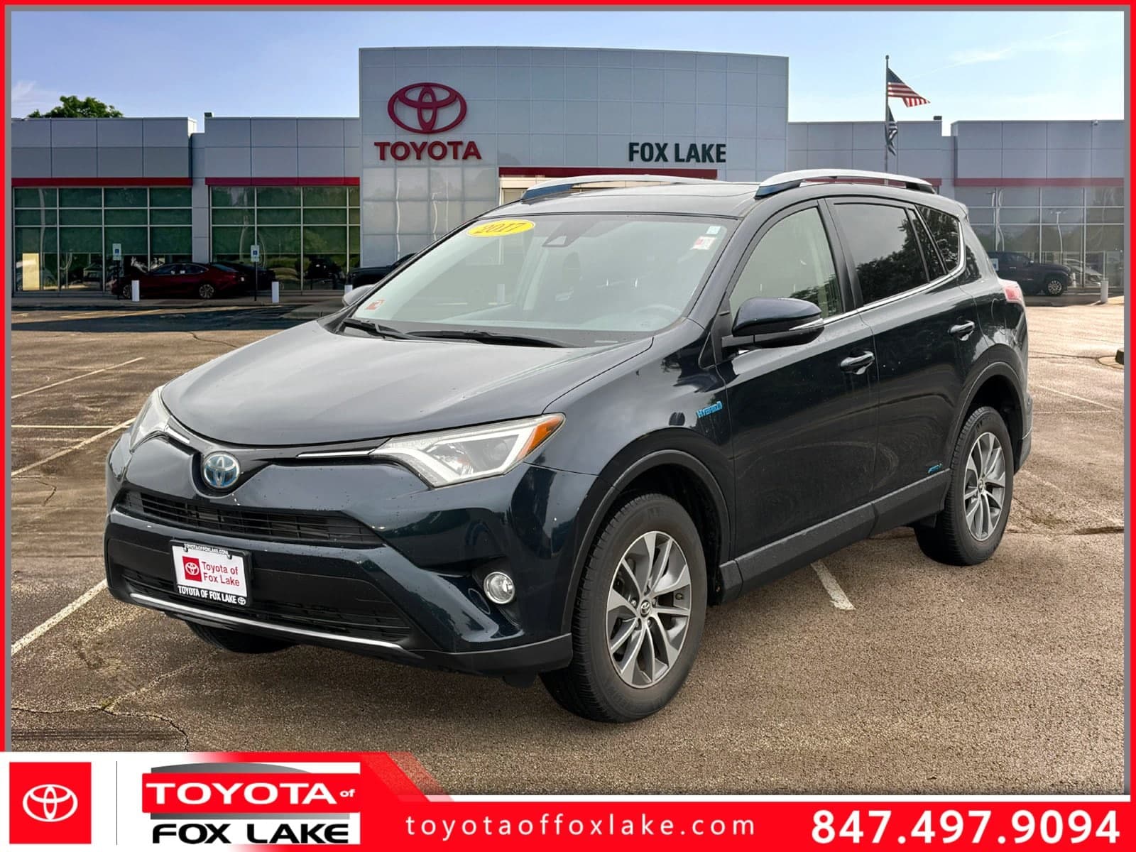 2017 Toyota RAV4 Hybrid Base — photo 1 of 13
