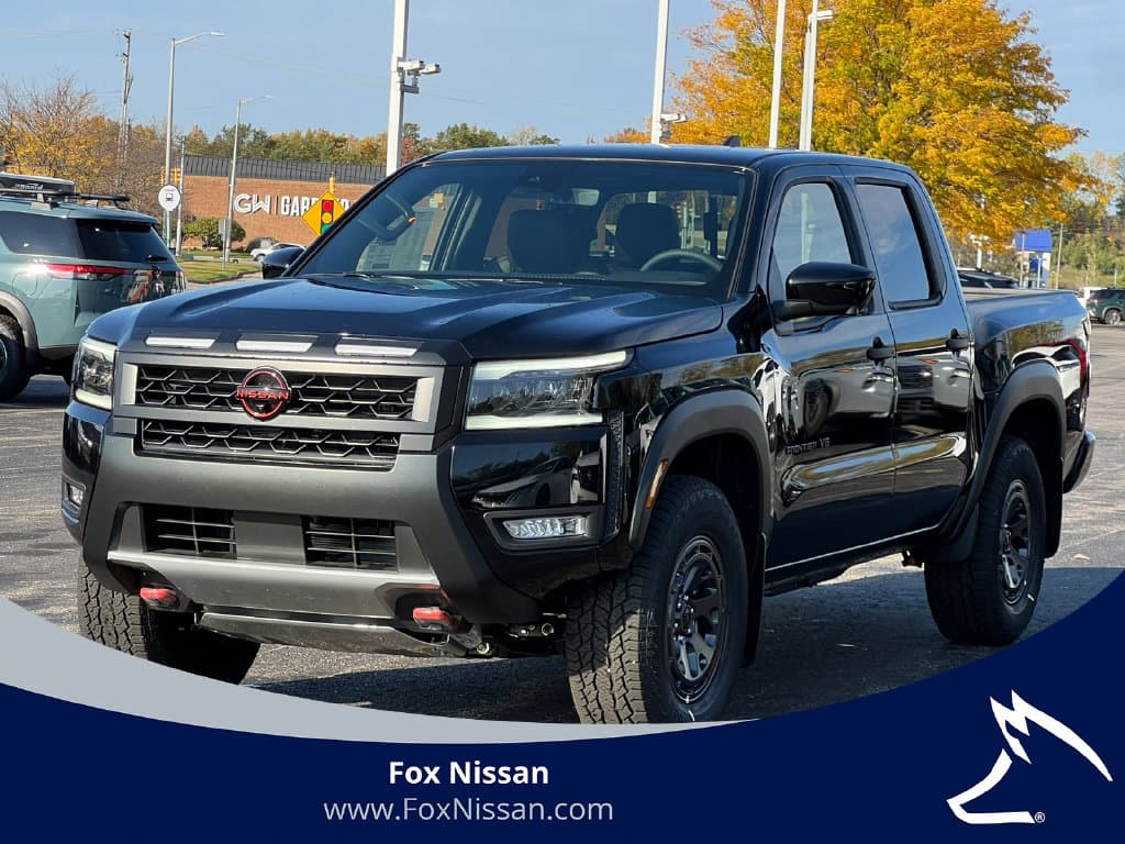 2027 Nissan Frontier PRO-4X — photo 1 of 41