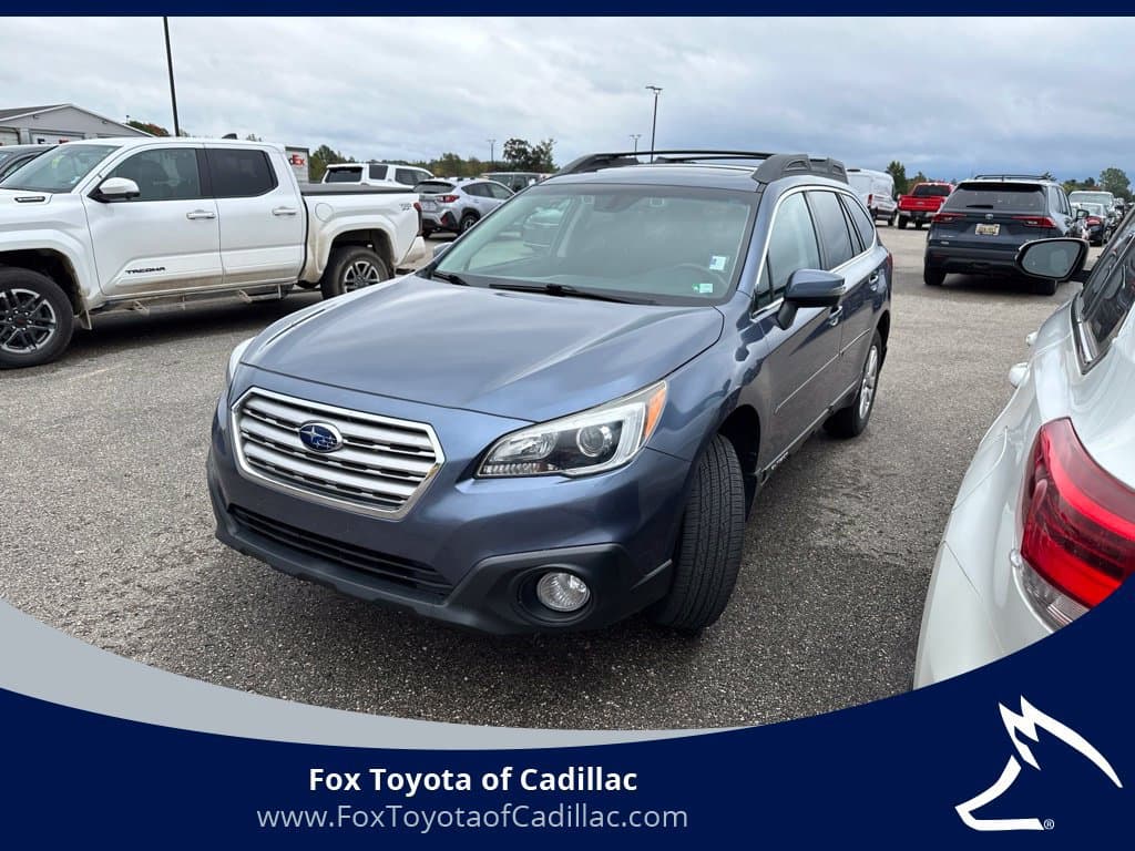 2017 Subaru Outback Base — photo 1 of 17