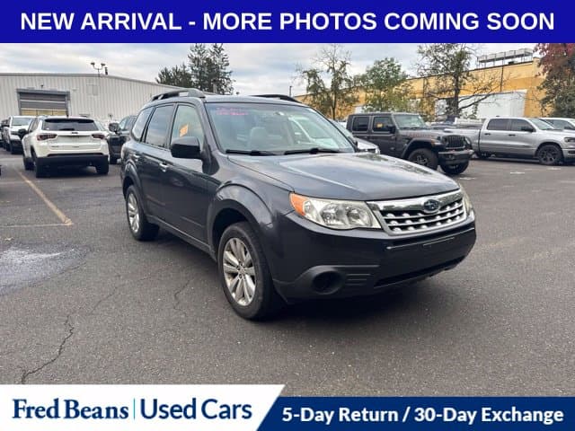 2011 Subaru Forester 2.5X — photo 1 of 14