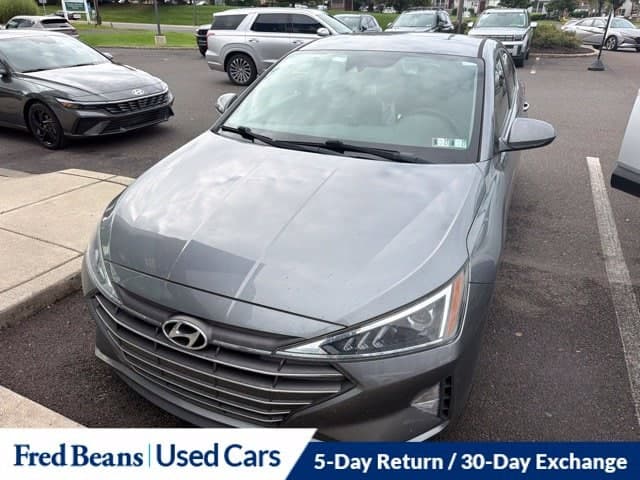 2020 Hyundai Elantra SEL — photo 1 of 22