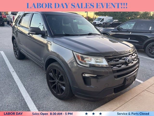 2018 Ford Explorer XLT — photo 1 of 13