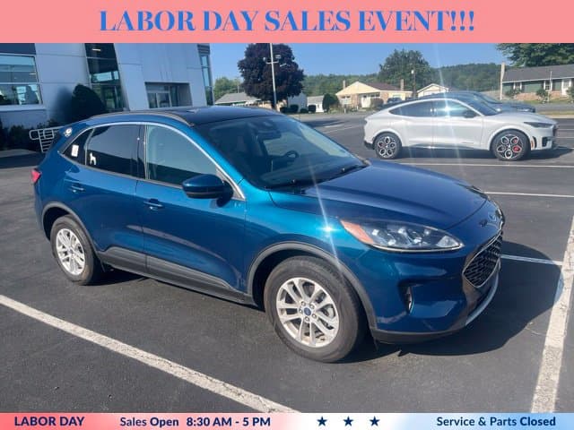 2020 Ford Escape SE — photo 1 of 4