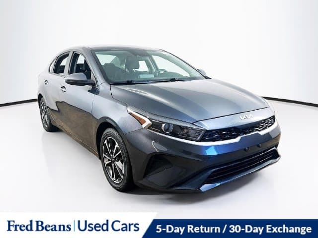 2023 Kia Forte LXS — photo 1 of 33
