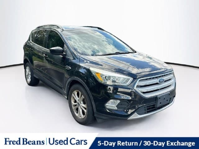 2017 Ford Escape SE — photo 1 of 39