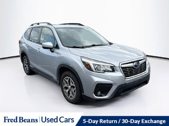 2020 Subaru Forester Premium — photo 1 of 38