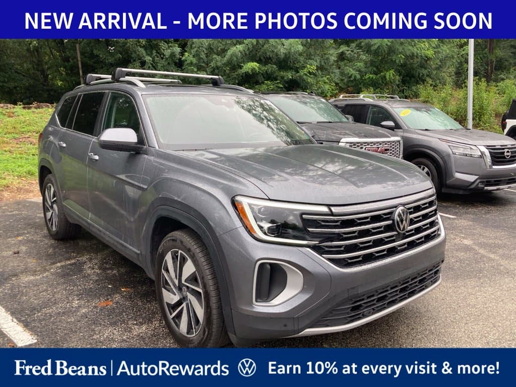 2025 Volkswagen Atlas 2.0T SEL — photo 1 of 14