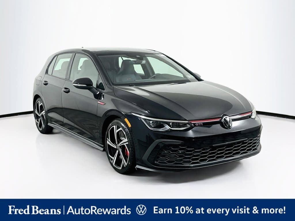 2024 Volkswagen Golf GTI Base — photo 1 of 39