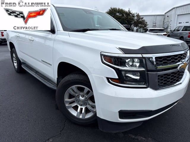2020 Chevrolet Suburban LT — photo 1 of 15