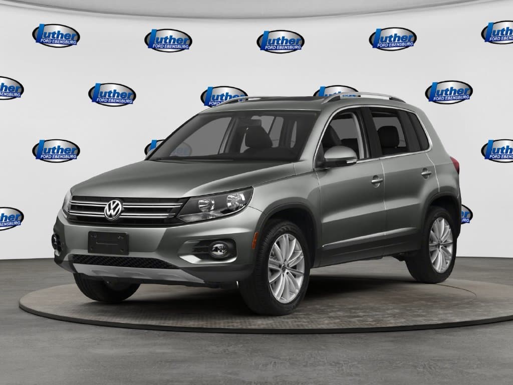 2017 Volkswagen Tiguan Limited Base — photo 1 of 15