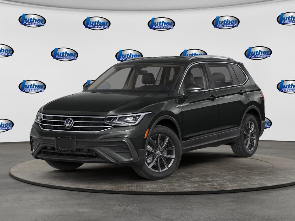 2022 Volkswagen Tiguan Base — photo 1 of 10