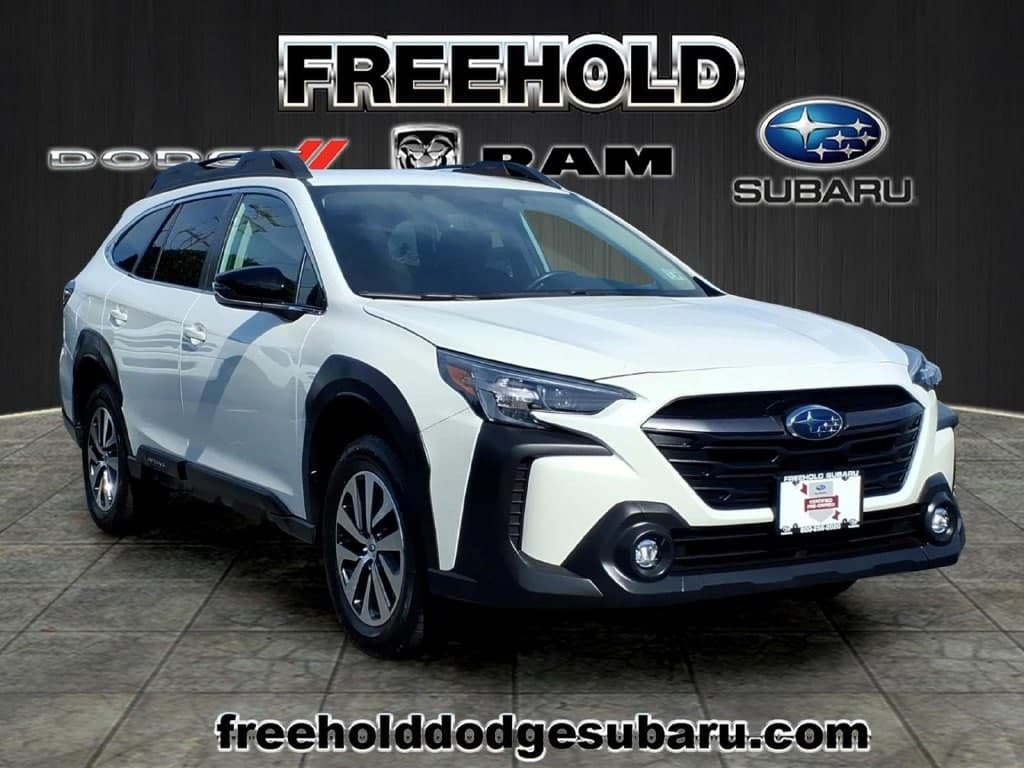 2024 Subaru Outback Premium — photo 1 of 20