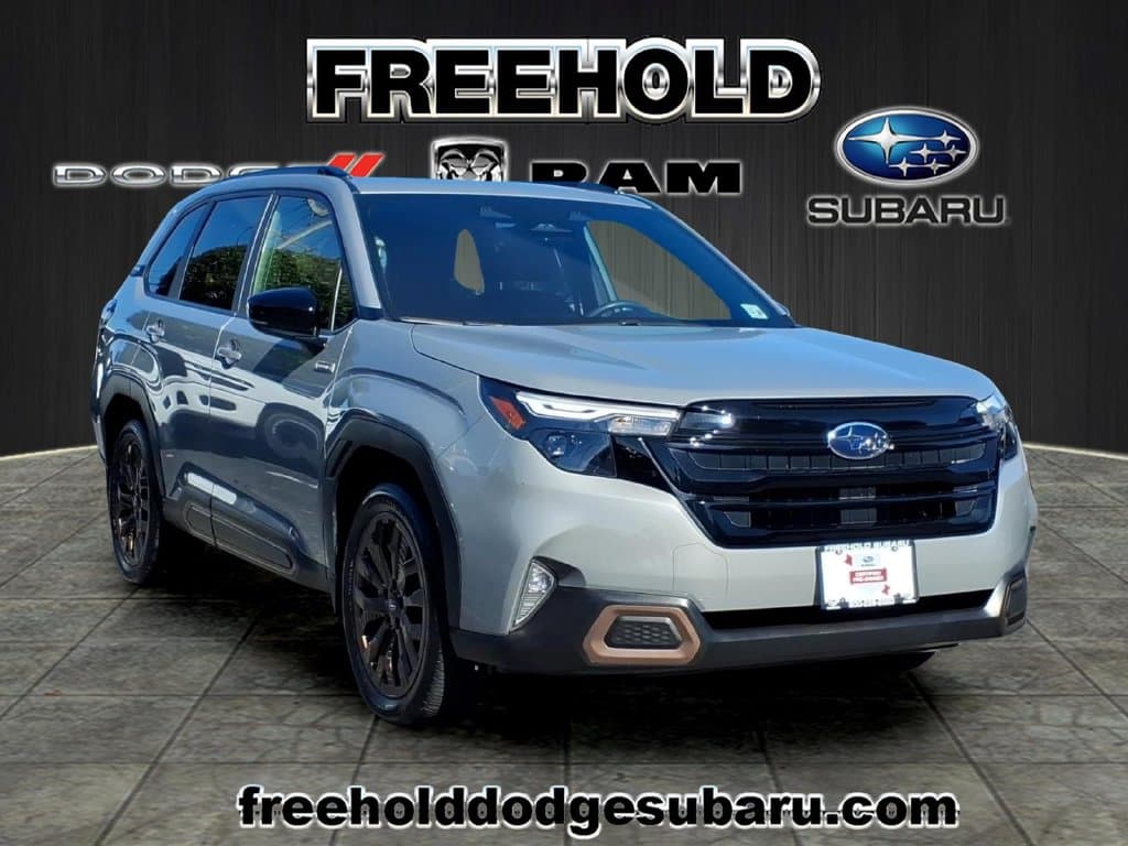 2025 Subaru Forester Sport Hybrid — photo 1 of 22