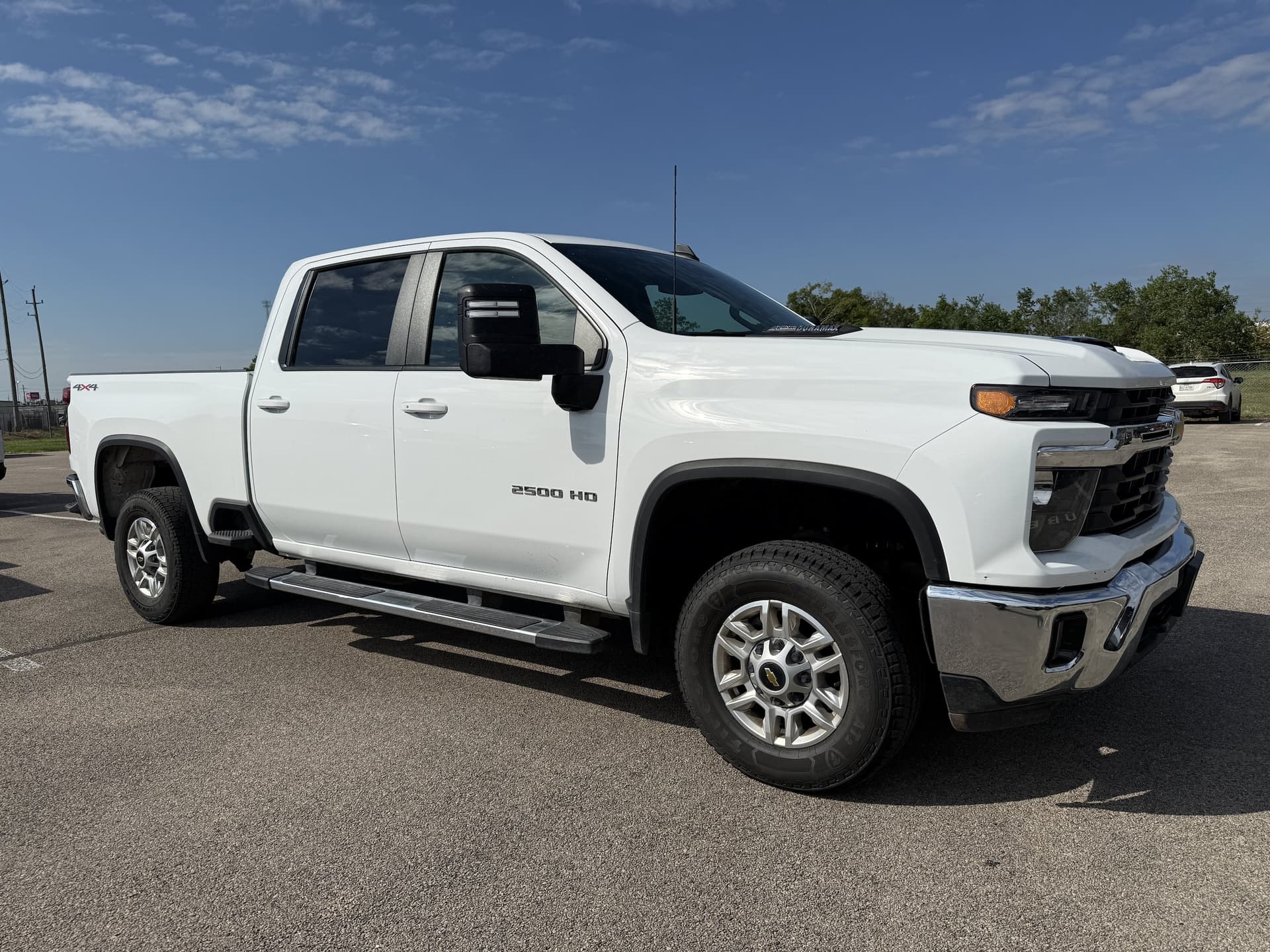 2025 Chevrolet Silverado 2500HD LT — photo 1 of 5