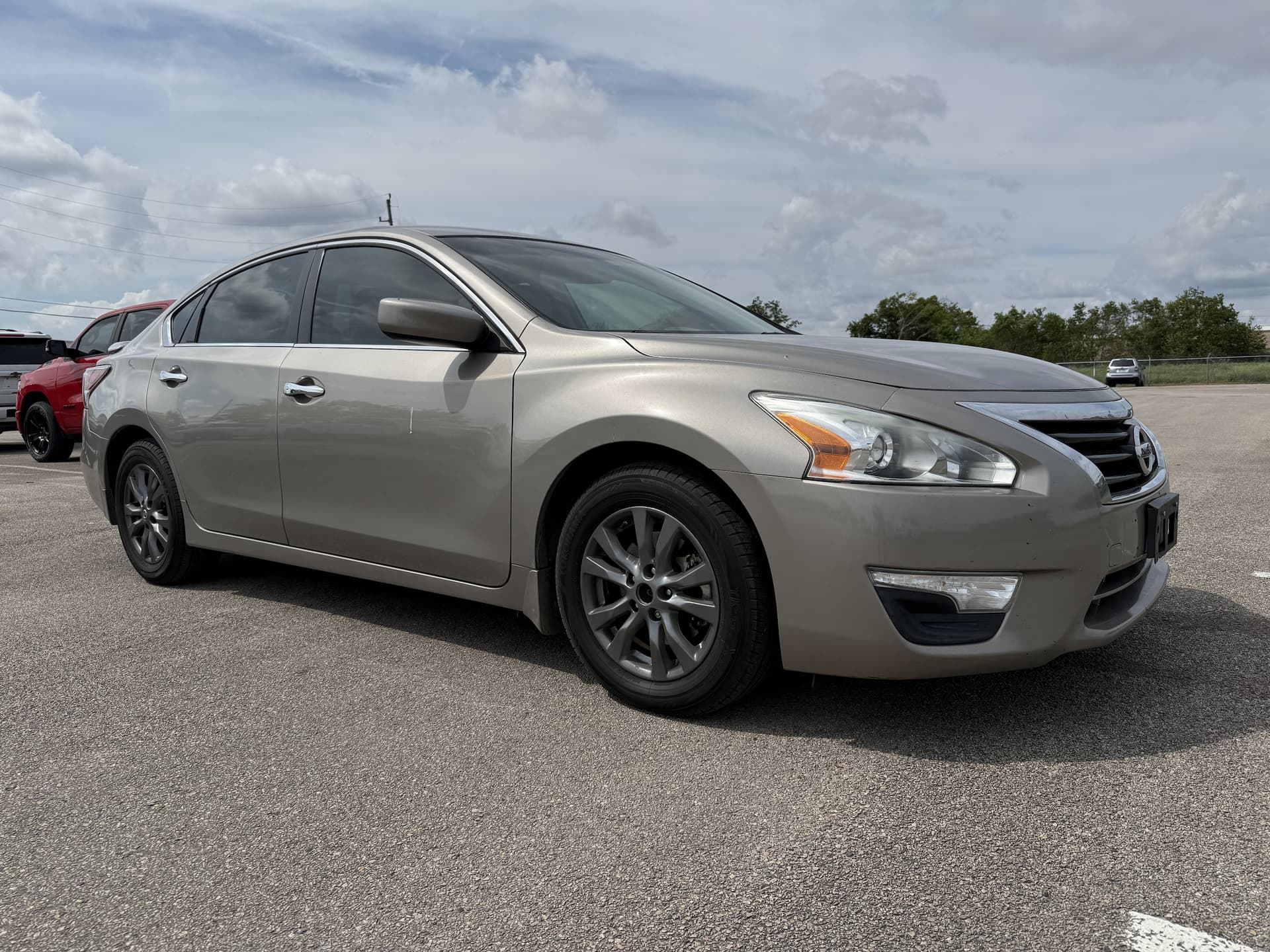 2015 Nissan Altima 2.5 S — photo 1 of 5