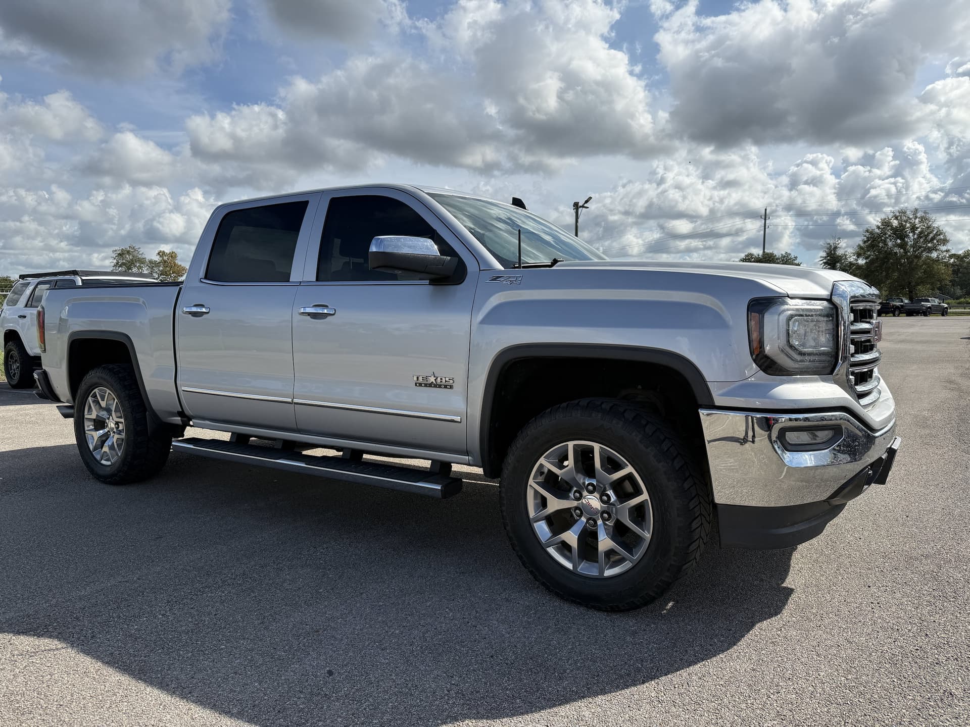 2018 GMC Sierra 1500 SLT — photo 1 of 5