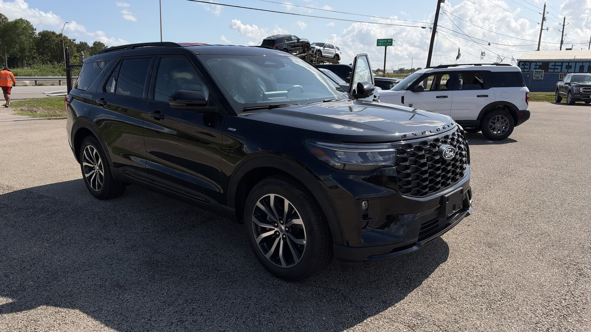 2027 Ford Explorer ST-Line — photo 1 of 20