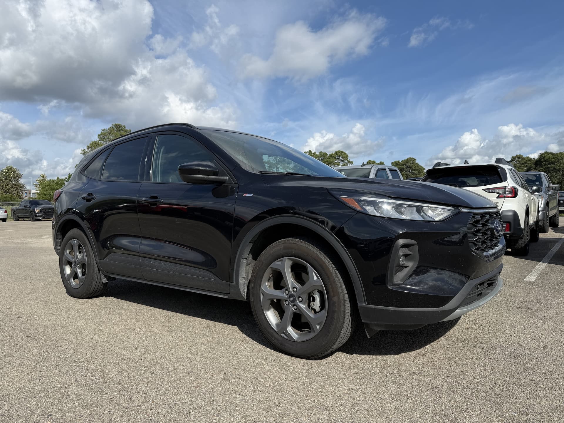 2025 Ford Escape ST-Line Select — photo 1 of 5