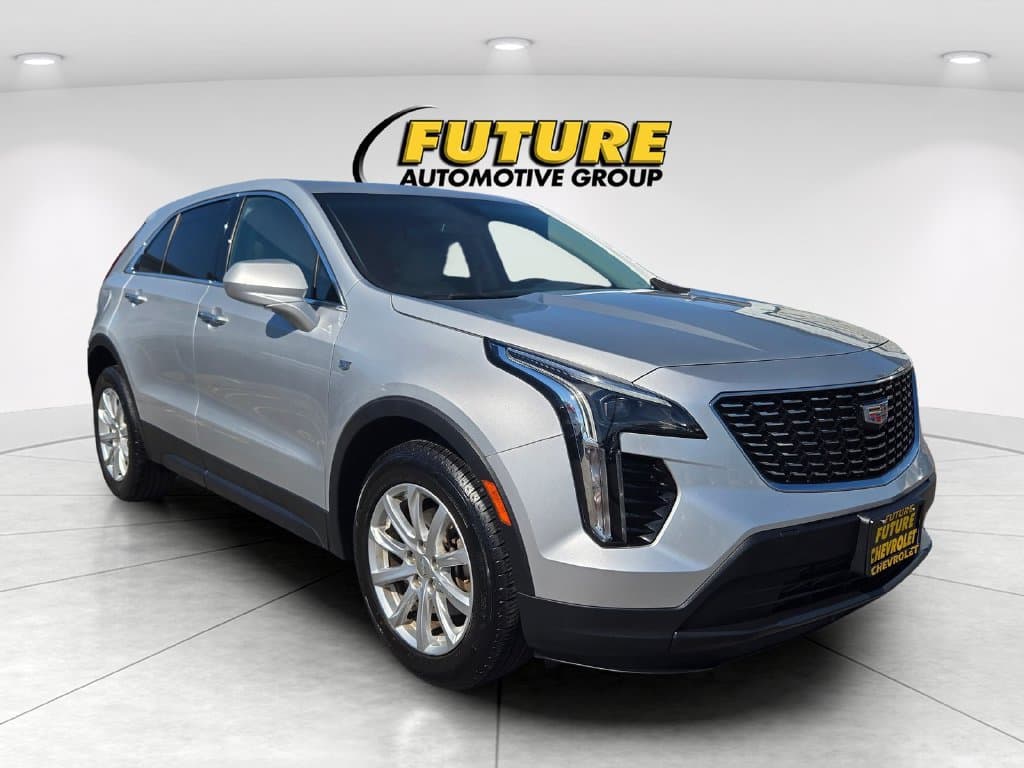 2019 Cadillac XT4 FWD Luxury — photo 1 of 3