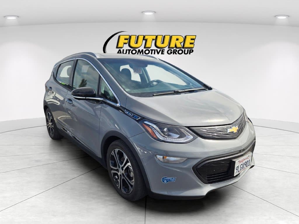 2020 Chevrolet Bolt EV Premier — photo 1 of 3