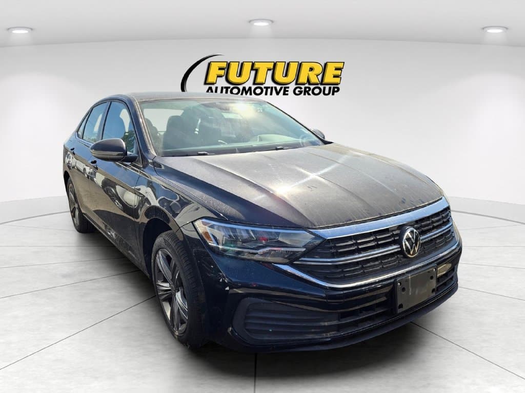 2024 Volkswagen Jetta SE — photo 1 of 3
