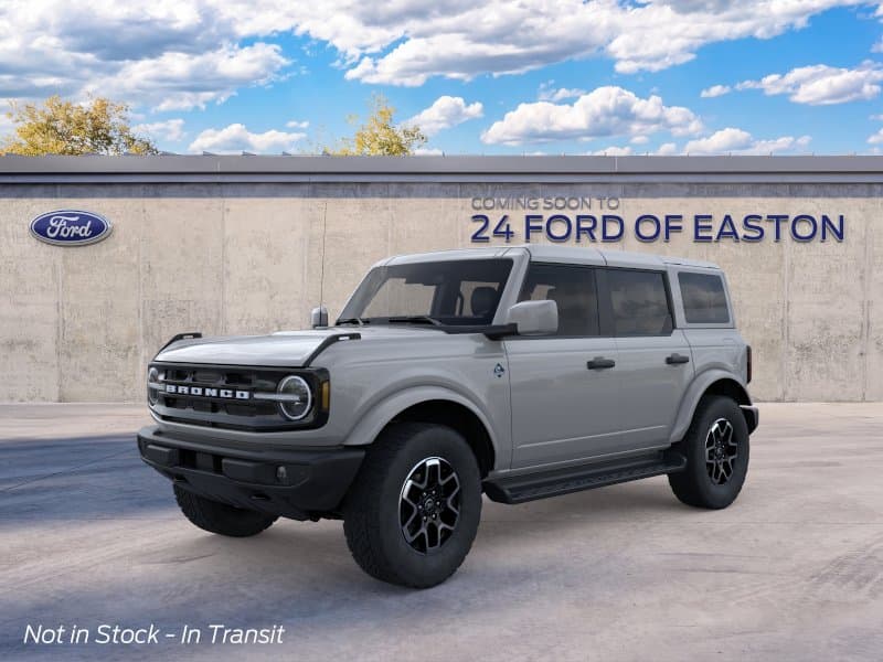 2026 Ford Bronco Outer Banks — photo 1 of 32