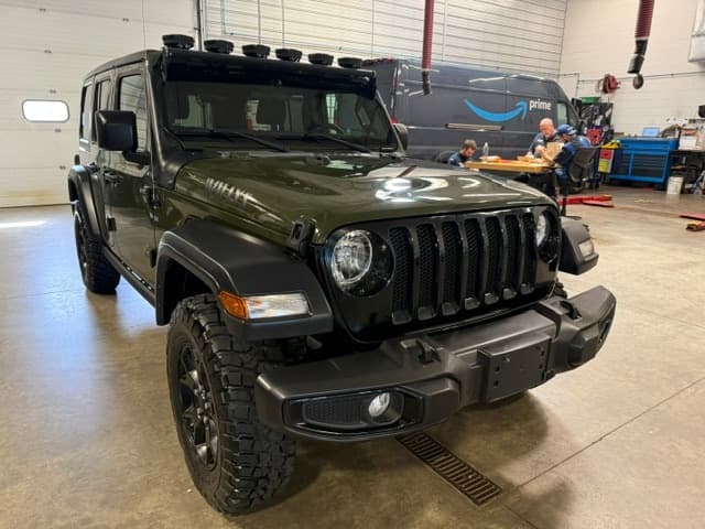 2022 Jeep Wrangler Base — photo 1 of 53