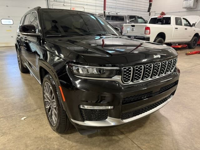 2025 Jeep Grand Cherokee L Summit Reserve — photo 1 of 52